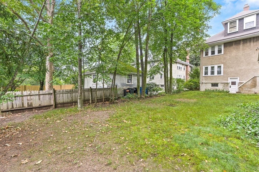 17-19 Linden Ave Property Photo 38