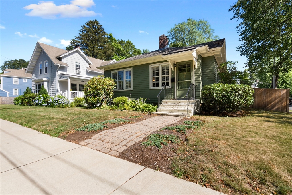 115 Odell Ave Property Photo 1