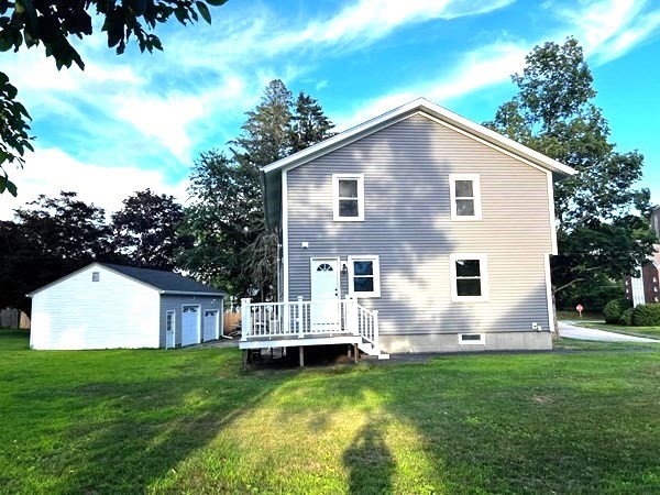 9 Homestead Ave Property Photo 3