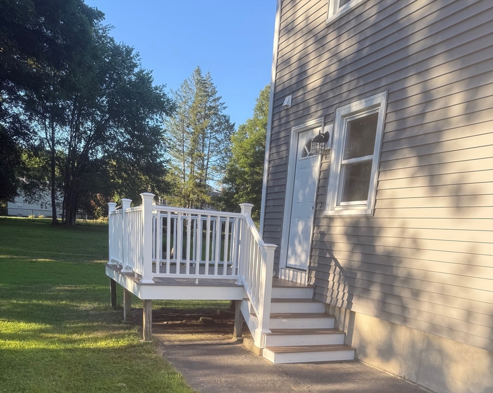 9 Homestead Ave Property Photo 11