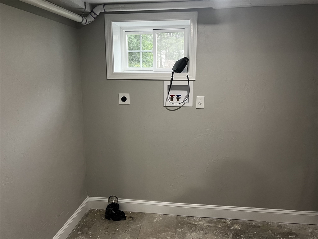 9 Homestead Ave Property Photo 39