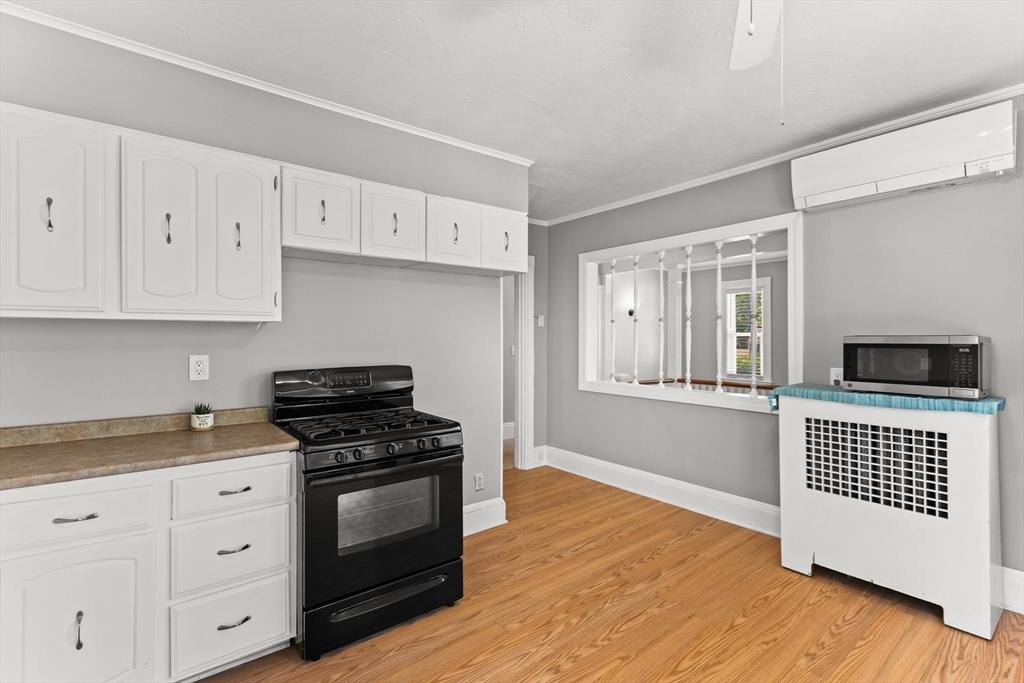 52 Oak Street Property Photo 19