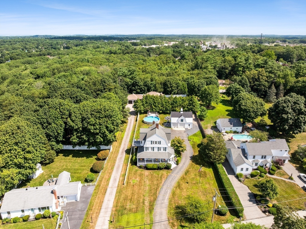 52 Oak Street Property Photo 33