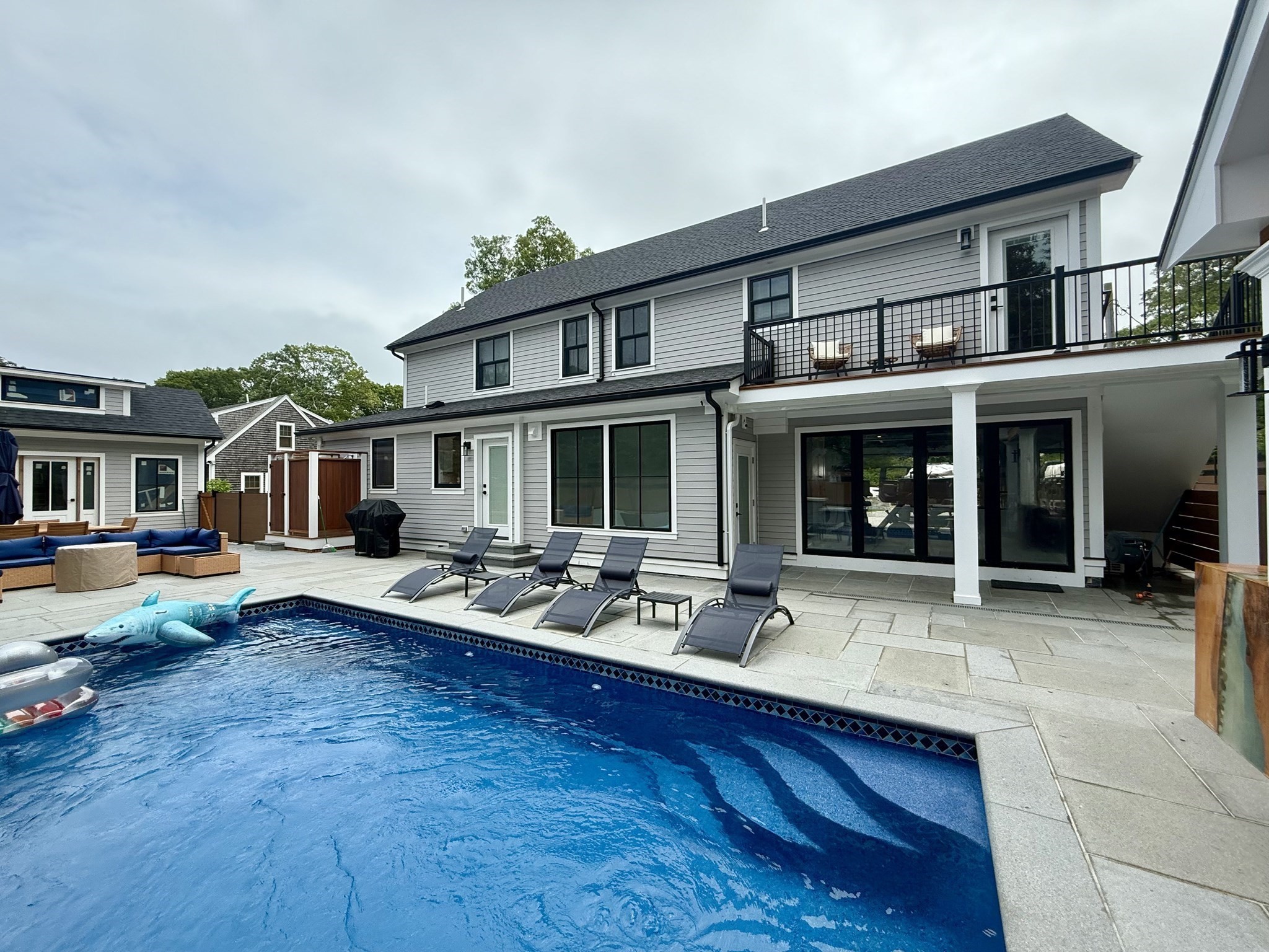 14 Bernard Circle Property Photo 2