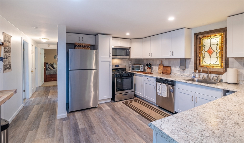 213 Pomfret Property Photo 1