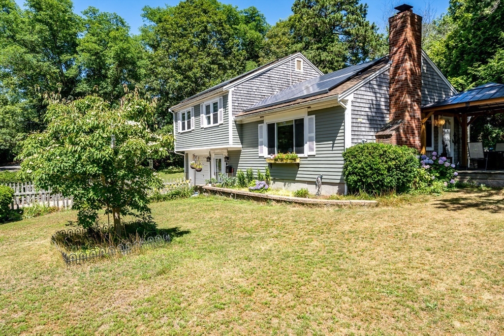 38 Autumn Dr Property Photo 1