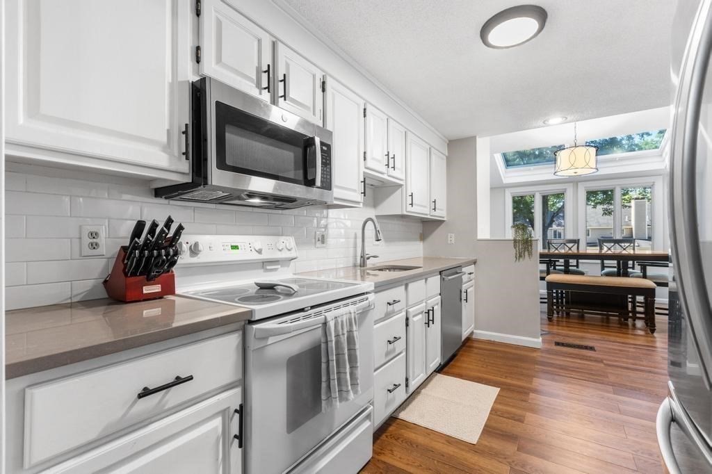 208 Brickett Hill Cir # 208 Property Photo 1