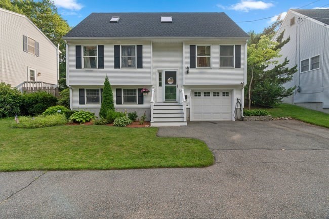 100 Harris Rd Property Photo 1