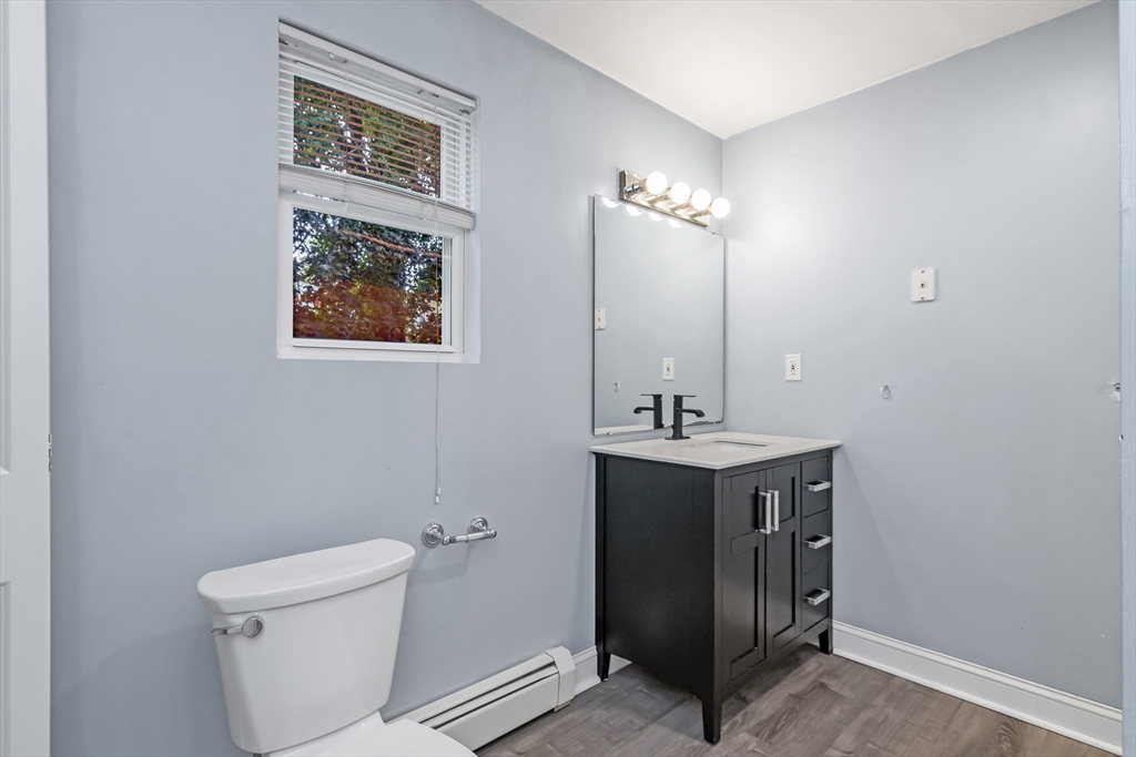 44 Grove St Property Photo 6