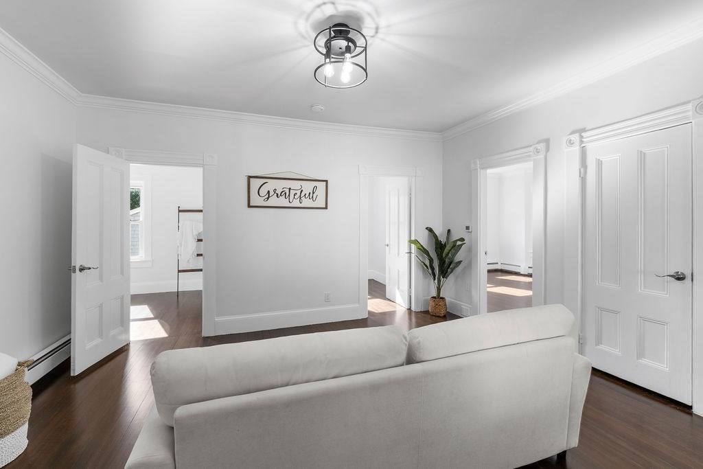 13 Arlington St Property Photo 11