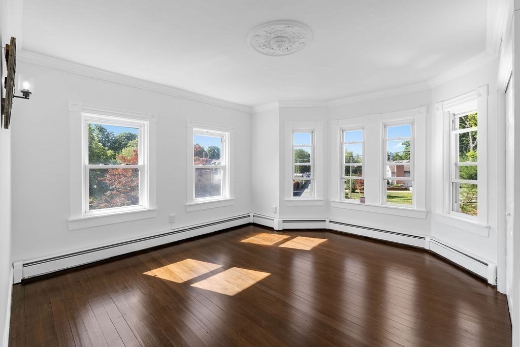 13 Arlington St Property Photo 16
