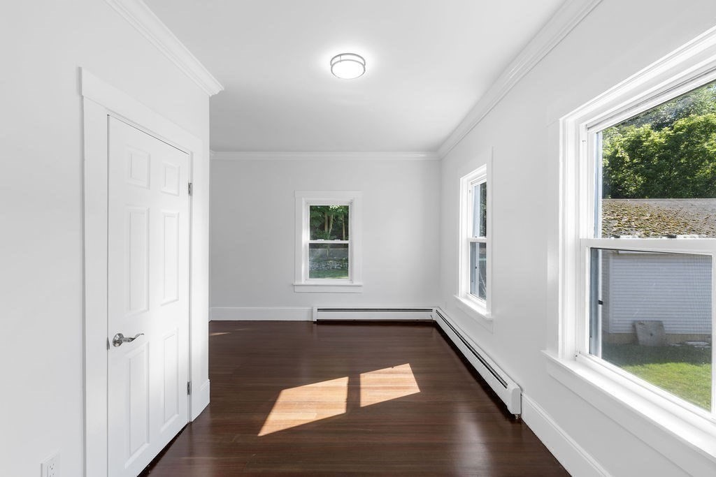 13 Arlington St Property Photo 17
