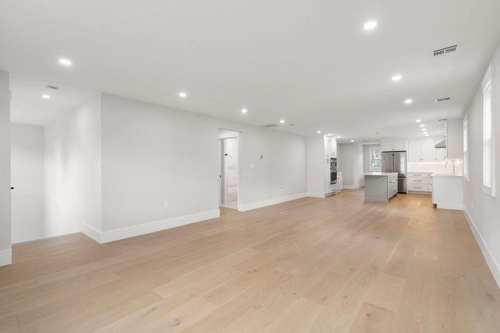 137-139 Crafts Street Property Photo 18