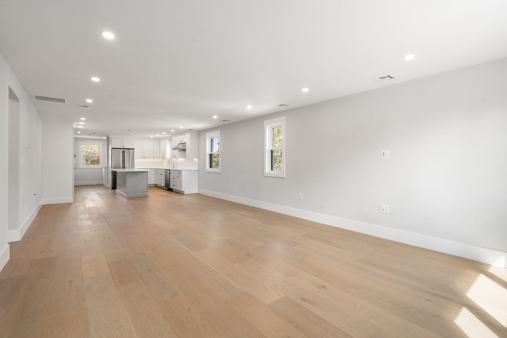 137-139 Crafts Street Property Photo 19