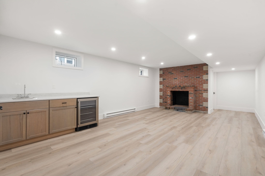 137-139 Crafts Street Property Photo 35