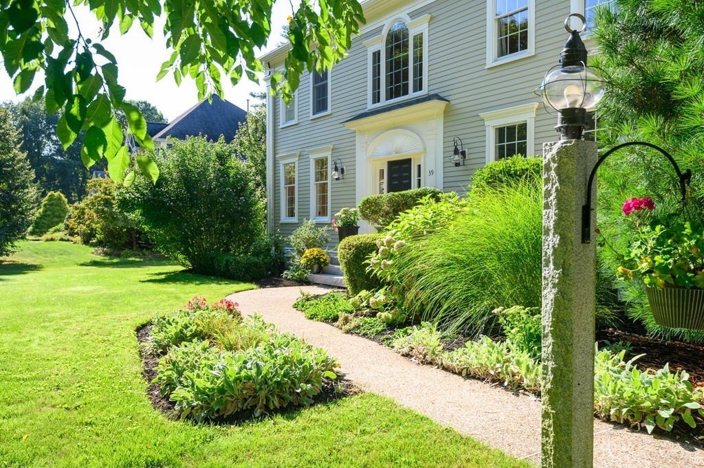 39 Fatherland Property Photo 1