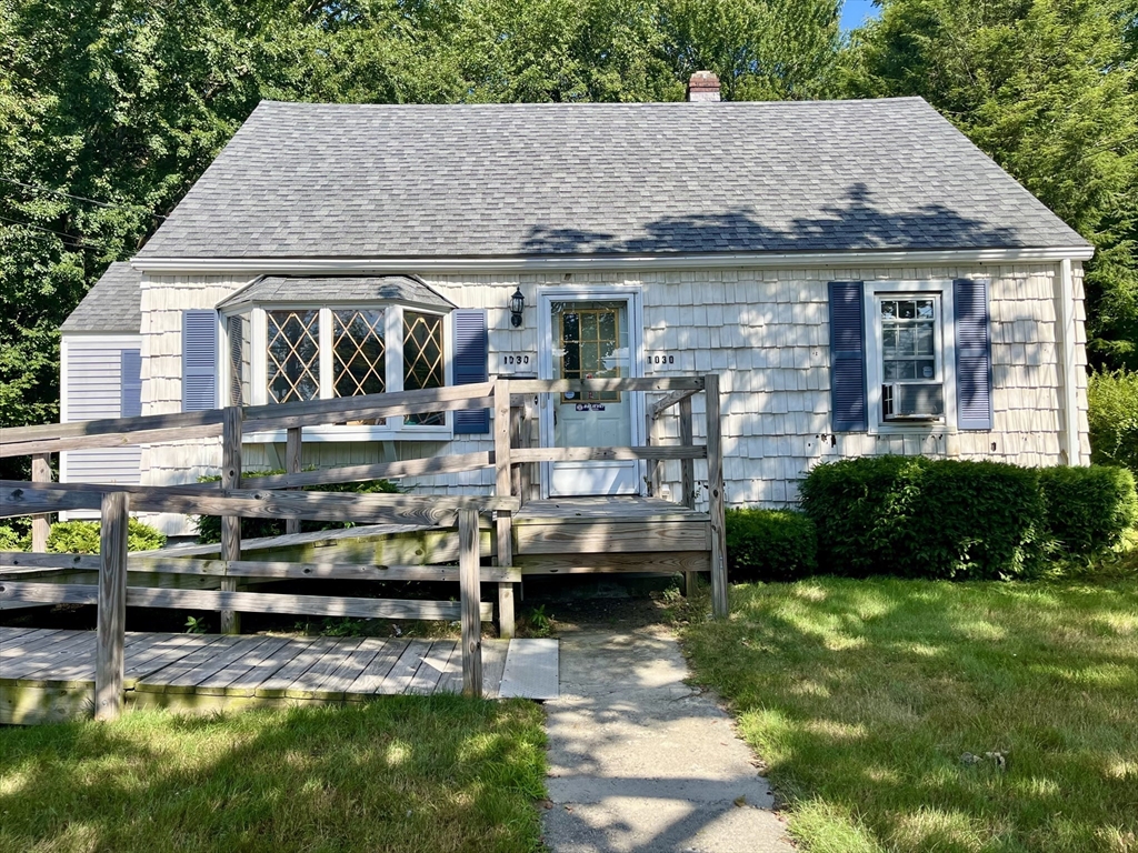 1030 W Boylston St Property Photo 1