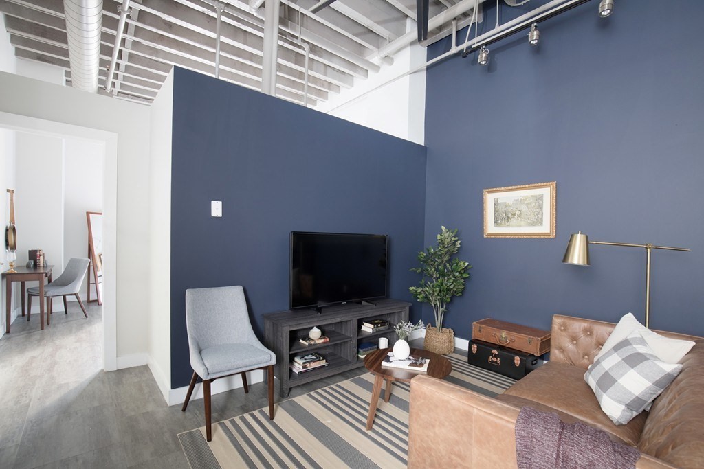 630 Washington # 306 Property Photo 2