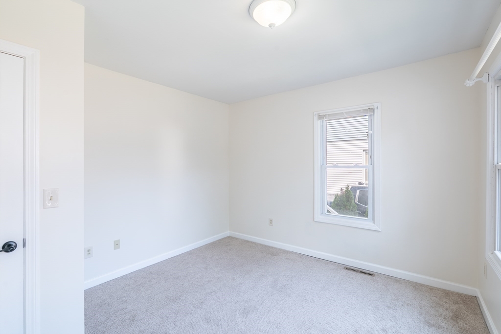 98-100 Cherrelyn St Property Photo 8