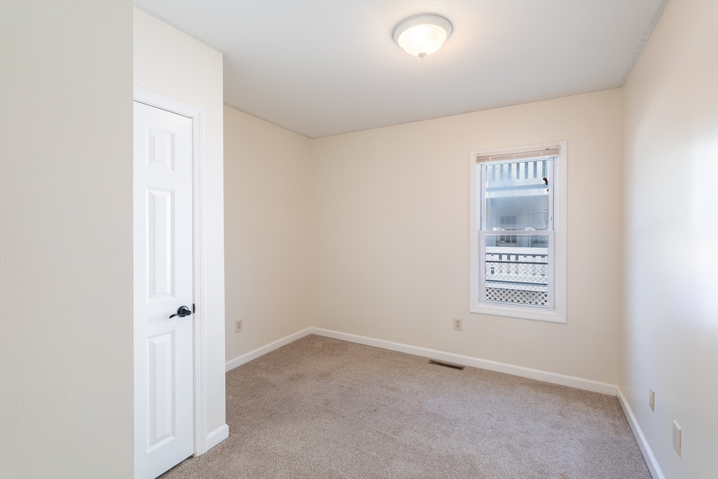 98-100 Cherrelyn St Property Photo 10