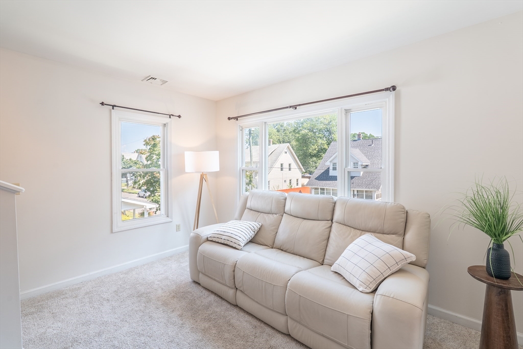 98-100 Cherrelyn St Property Photo 16