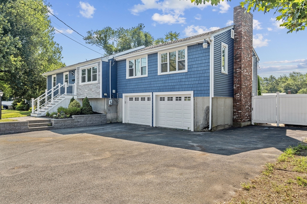 60 Packard St. Property Photo 2