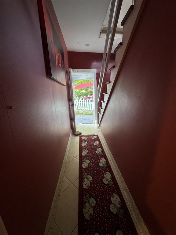 39 Ayer St Property Photo 3