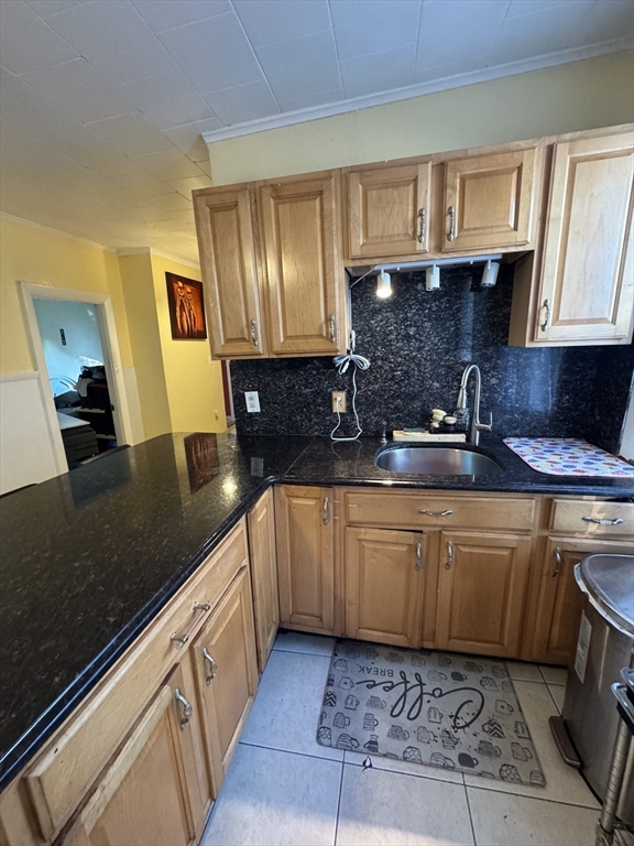 39 Ayer St Property Photo 8