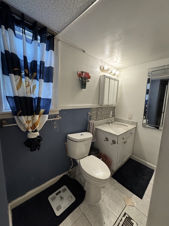 39 Ayer St Property Photo 10