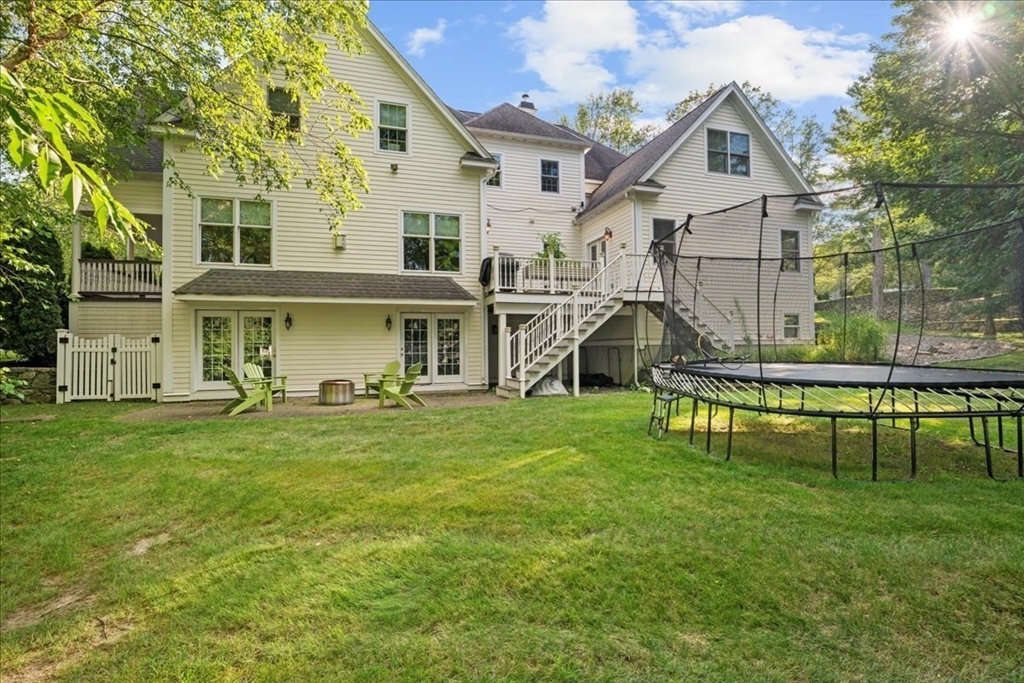 9 Park Grove Ln Property Photo 38