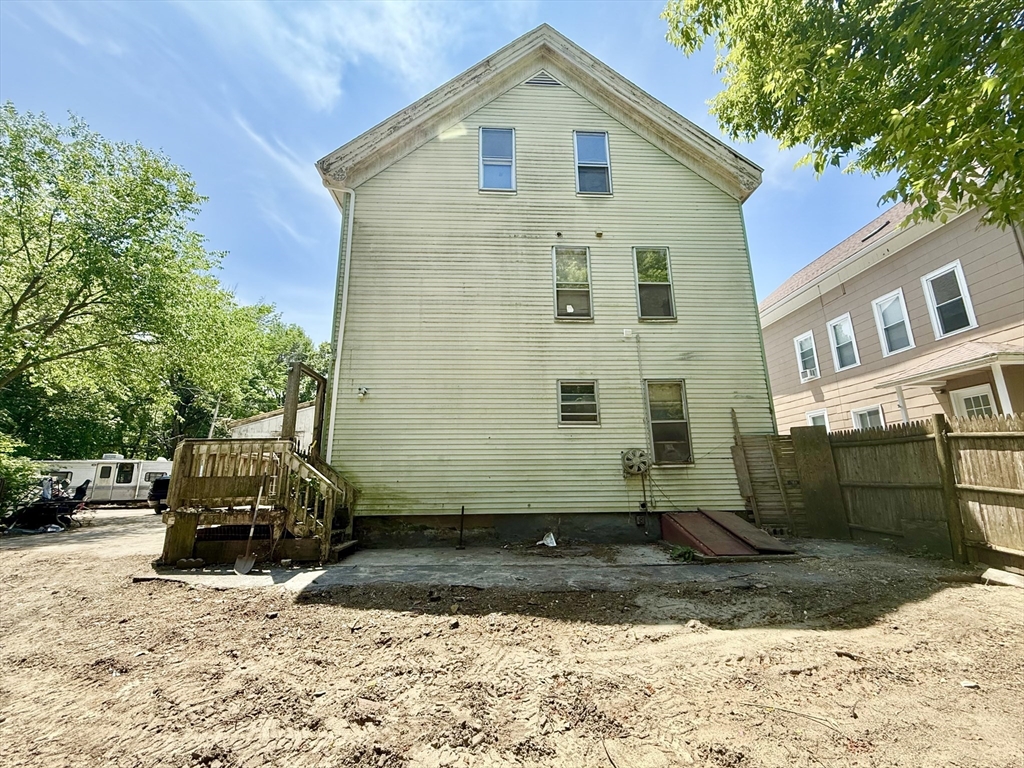 85 Hope St Property Photo 3