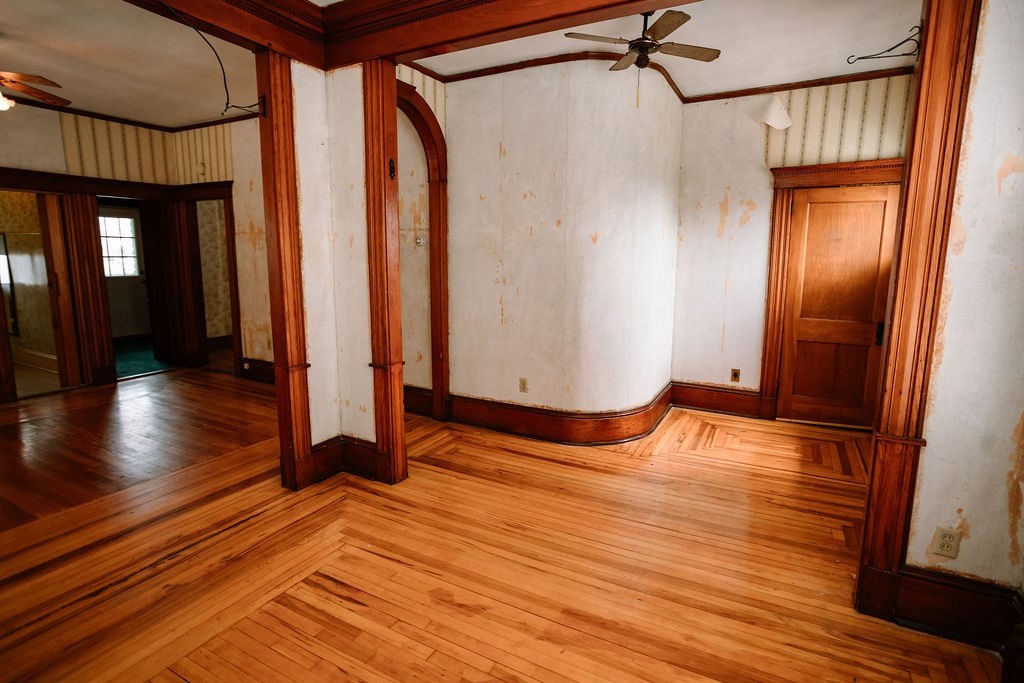 235-237 Wood Property Photo 23