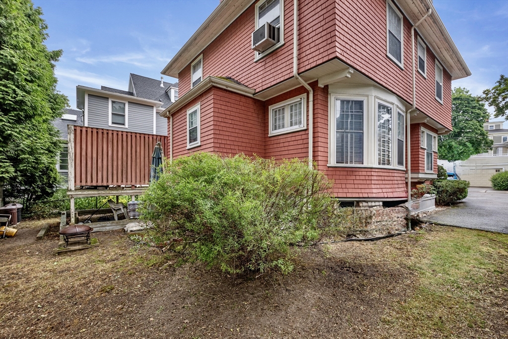8 Hollis Street Property Photo 5