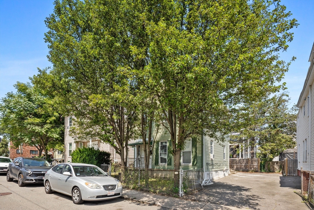 8 Fountain Ave Property Photo 1