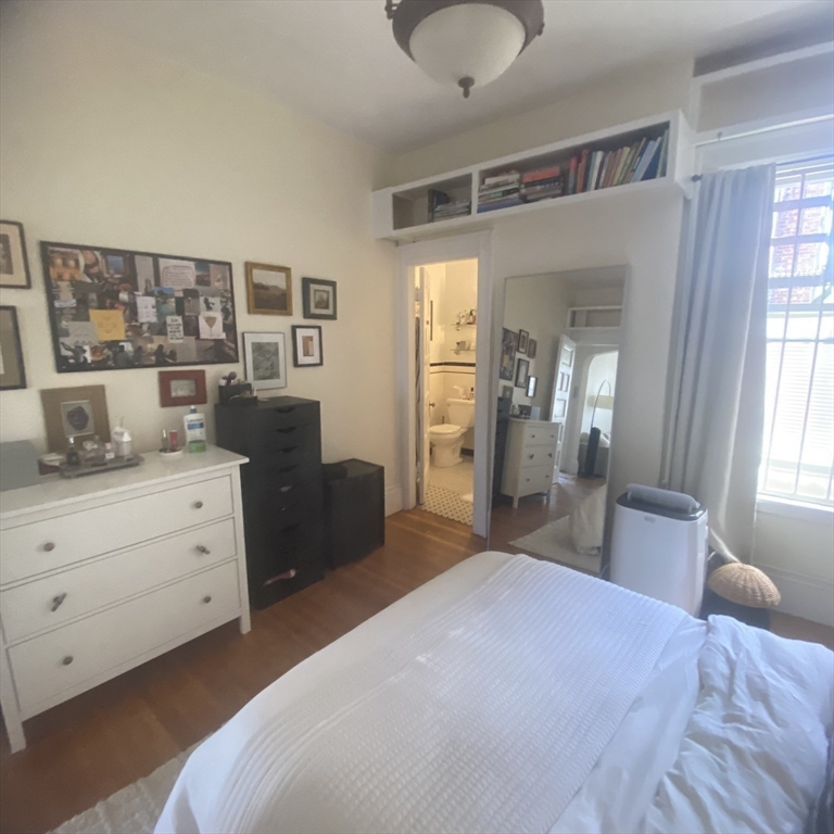 259 Beacon # 52 Property Photo 7