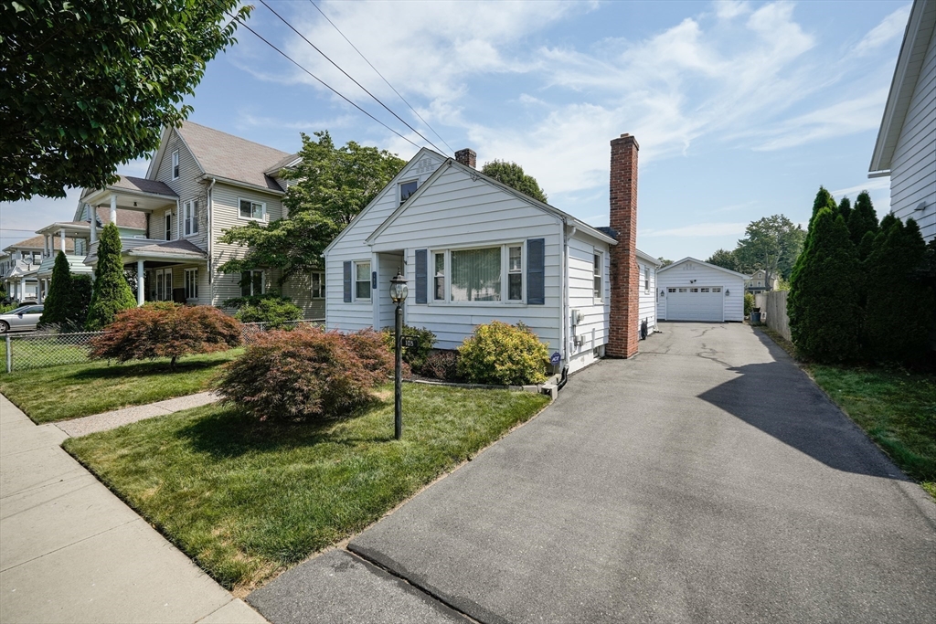 103 Bonneville Ave Property Photo 3