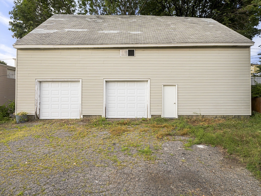 19 Chrome Street Property Photo 5