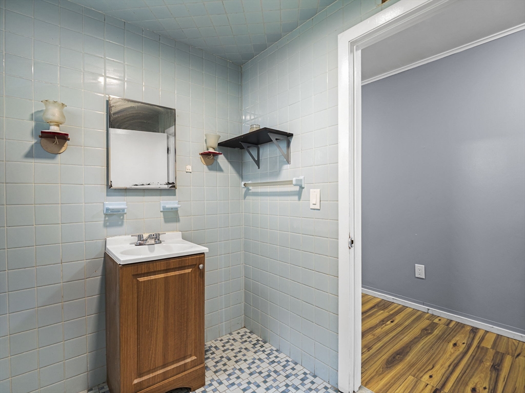 19 Chrome Street Property Photo 19