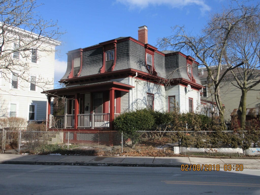 42 Putnam Avenue Property Photo 1