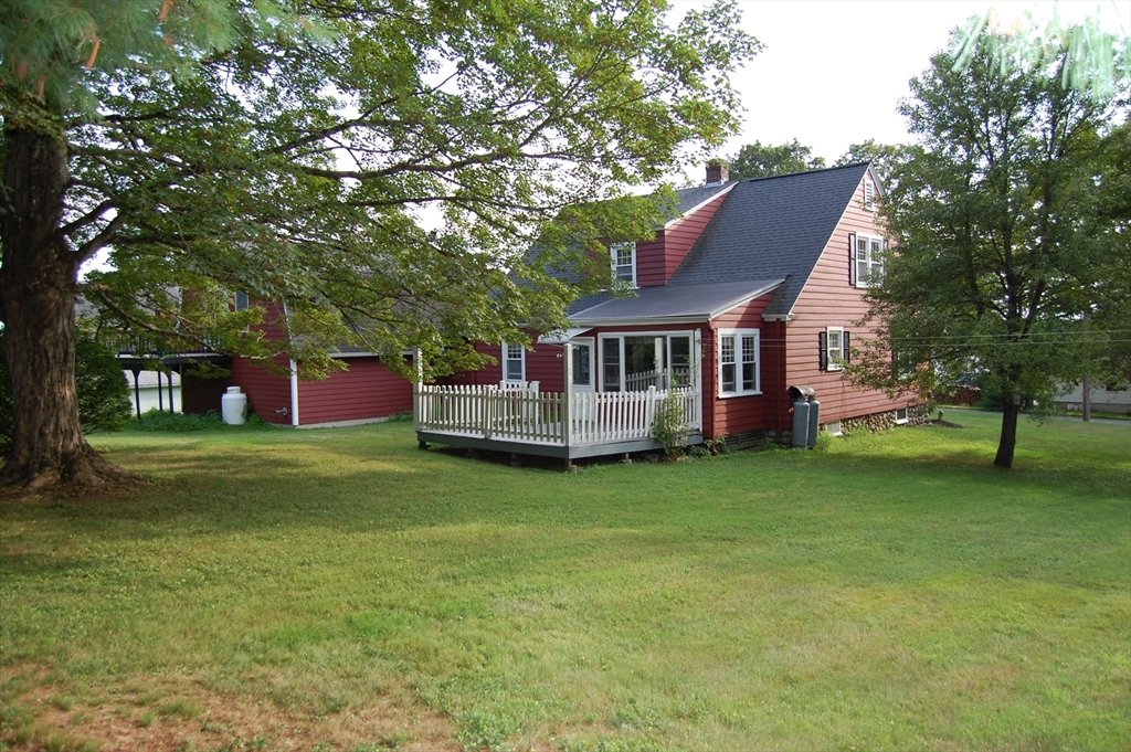 10 Sampson St. Property Photo 6