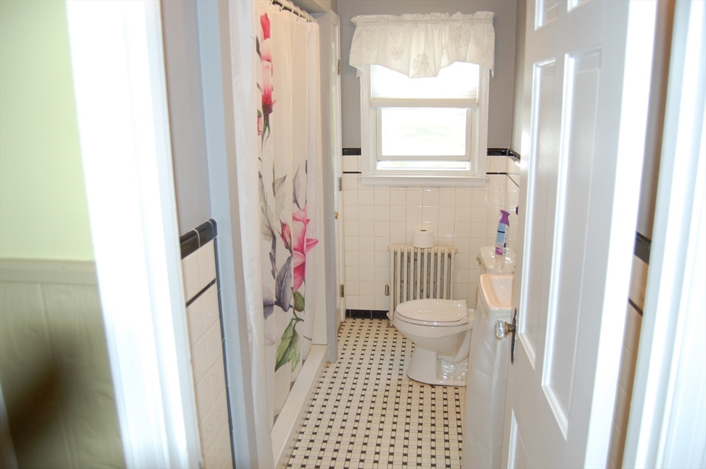 10 Sampson St. Property Photo 10