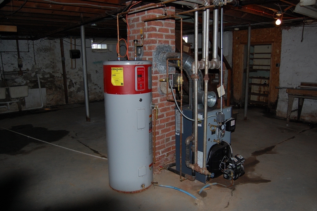 10 Sampson St. Property Photo 19