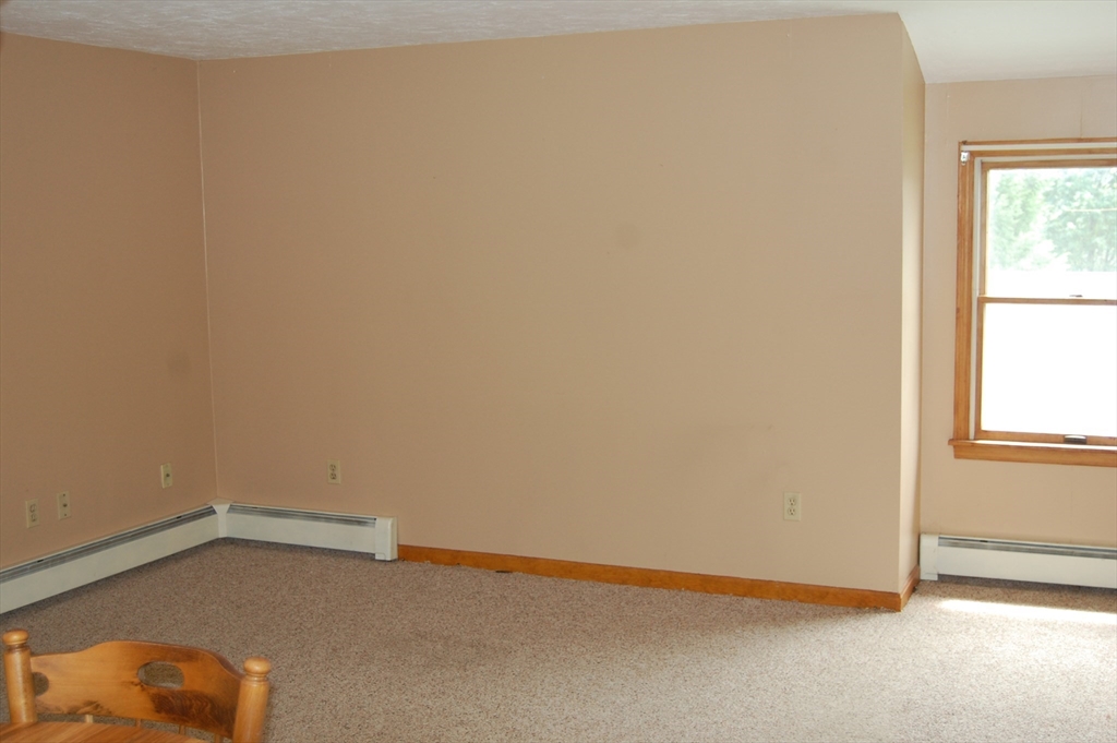10 Sampson St. Property Photo 23