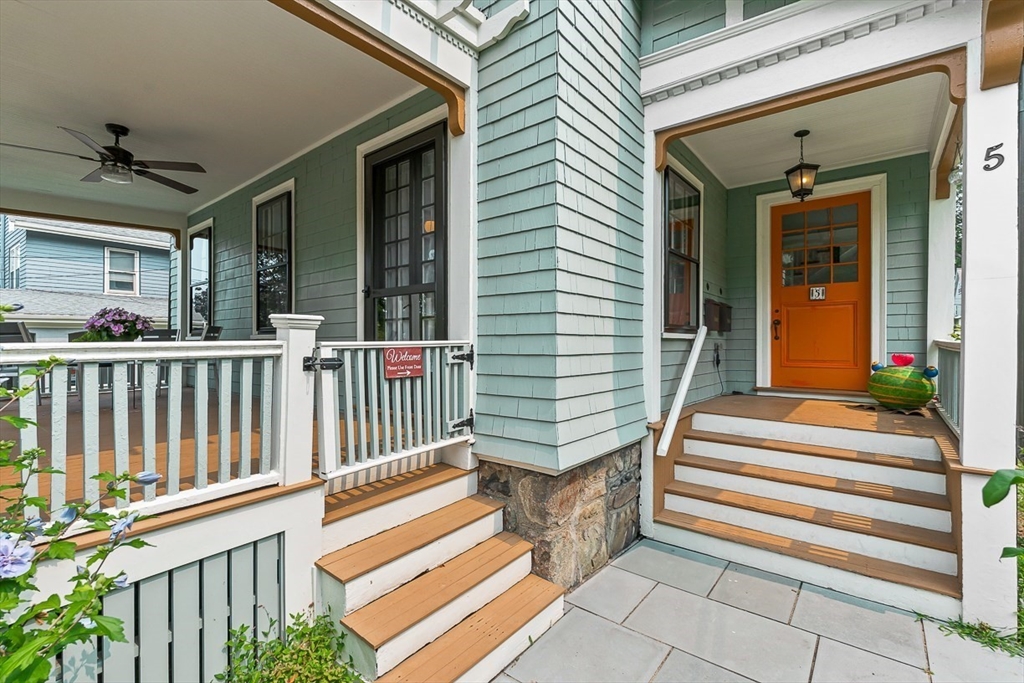 5 Bacon St Property Photo 6