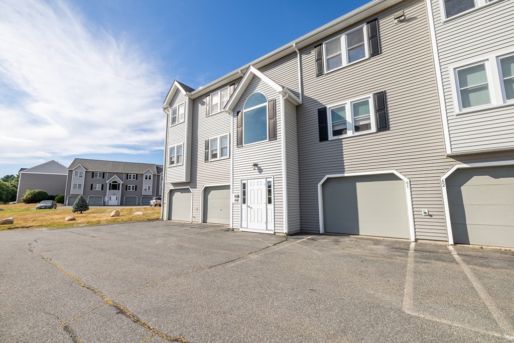 84 Tennis Plaza Rd # 64