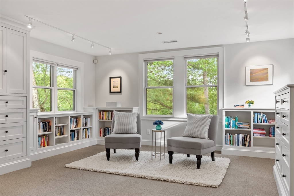 429 School St Property Photo 15