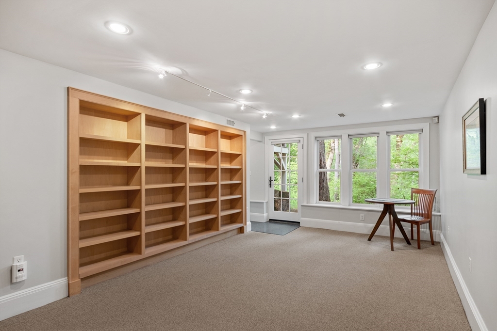 429 School St Property Photo 36
