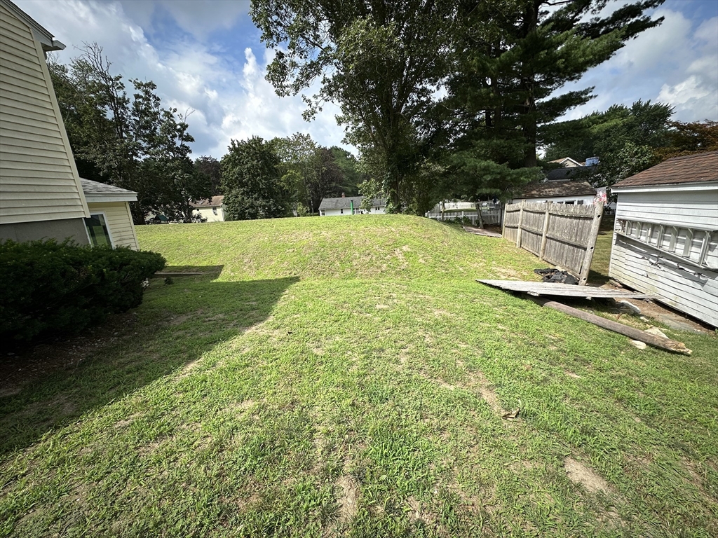 1 Country Club Rd Property Photo 26