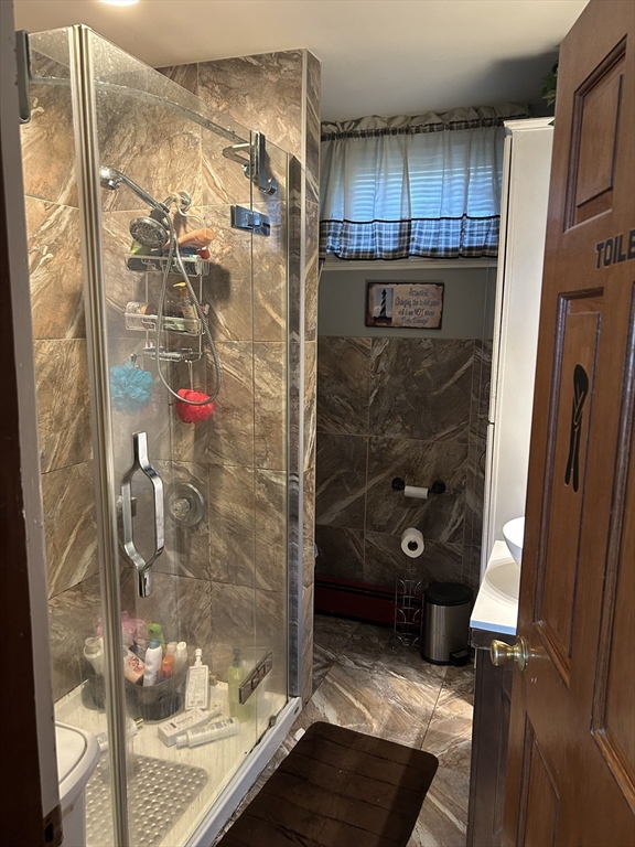 76 Capitol Property Photo 11