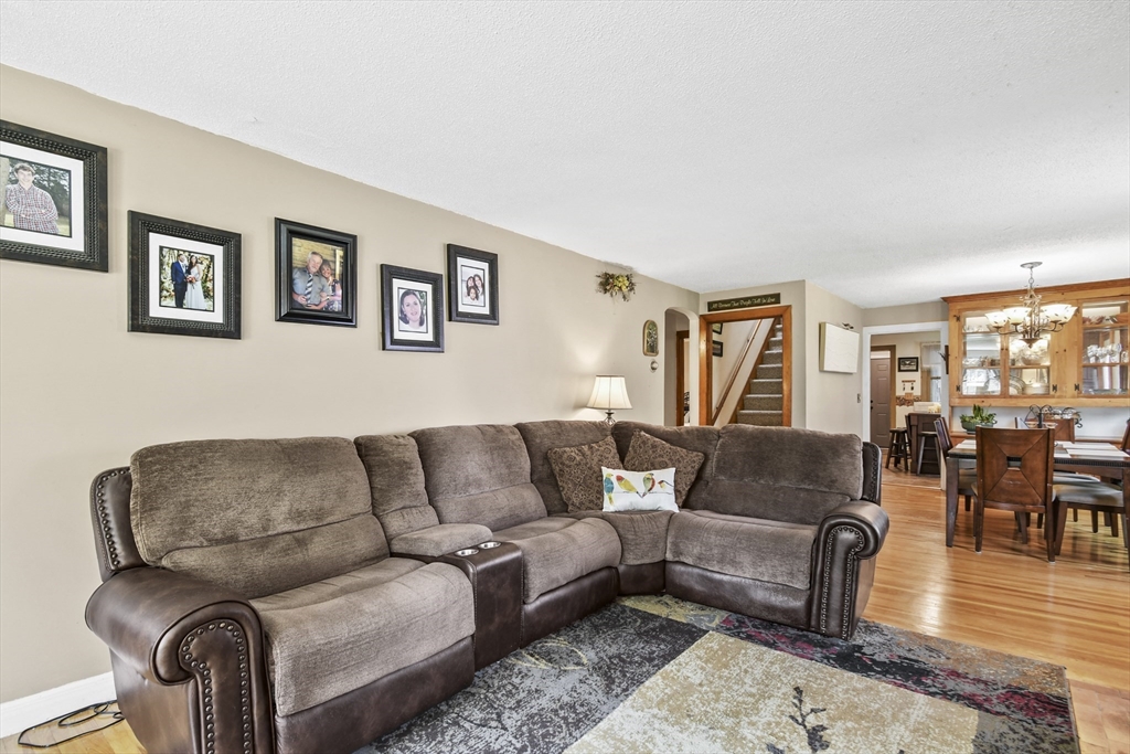 235 Pleasant St Property Photo 8